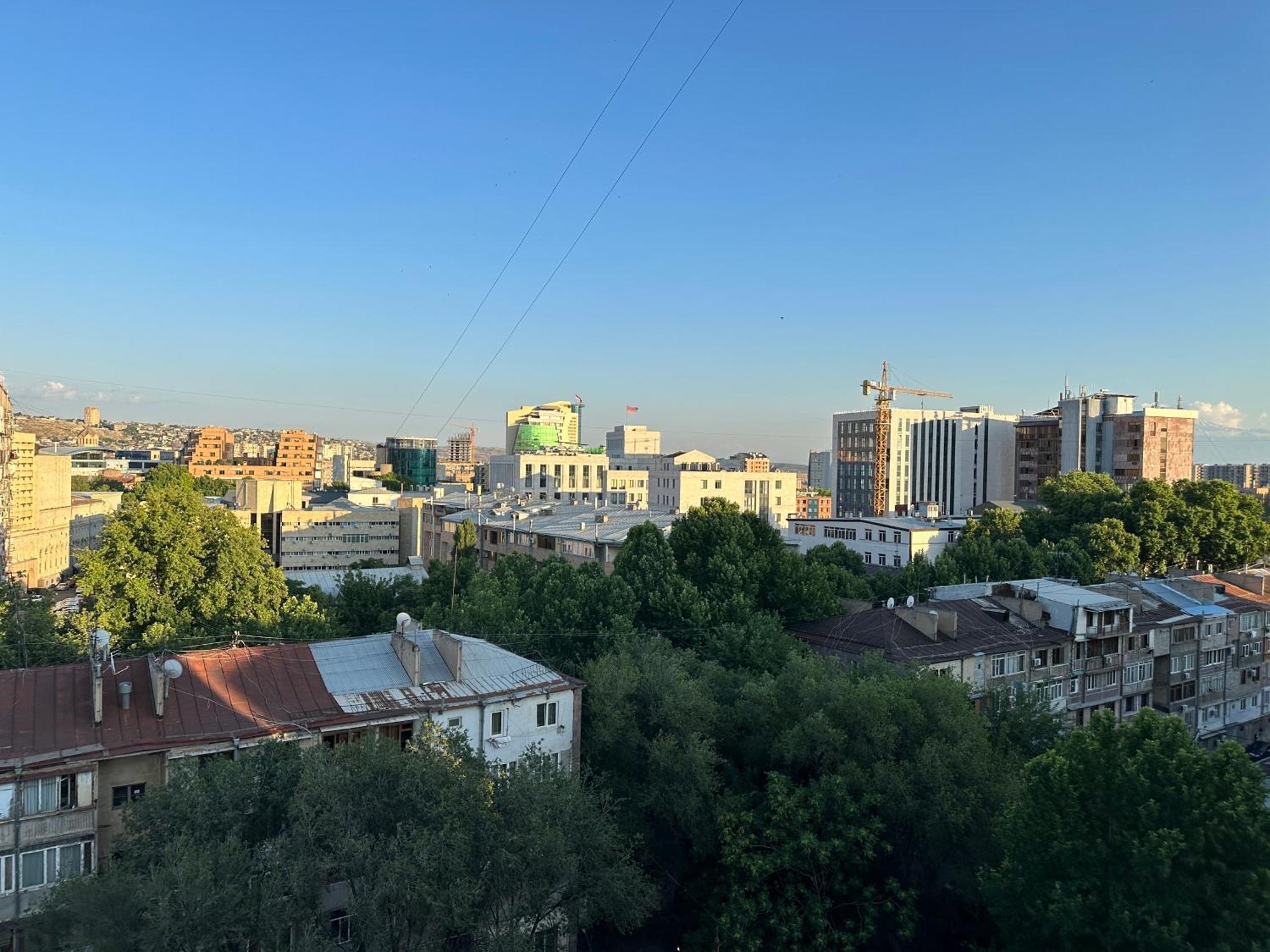 Yeznik Koghbatsi - Amiryan Crossroads 1 Bedroom Comfy Apartment With Balcony Ko100 Ереван Екстериор снимка